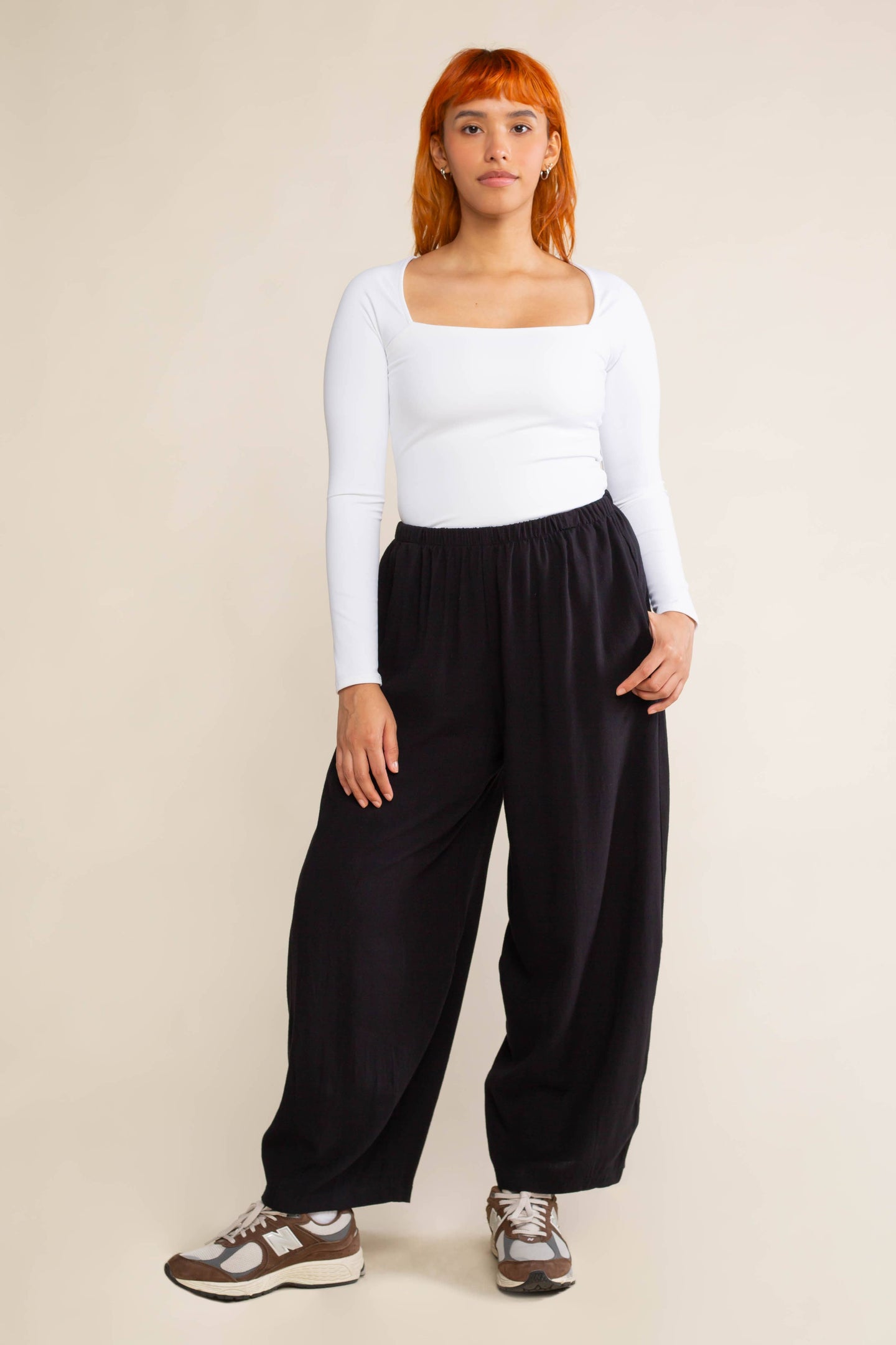 Sloane Linen Lantern Pant | Mid Rise Barrel Black